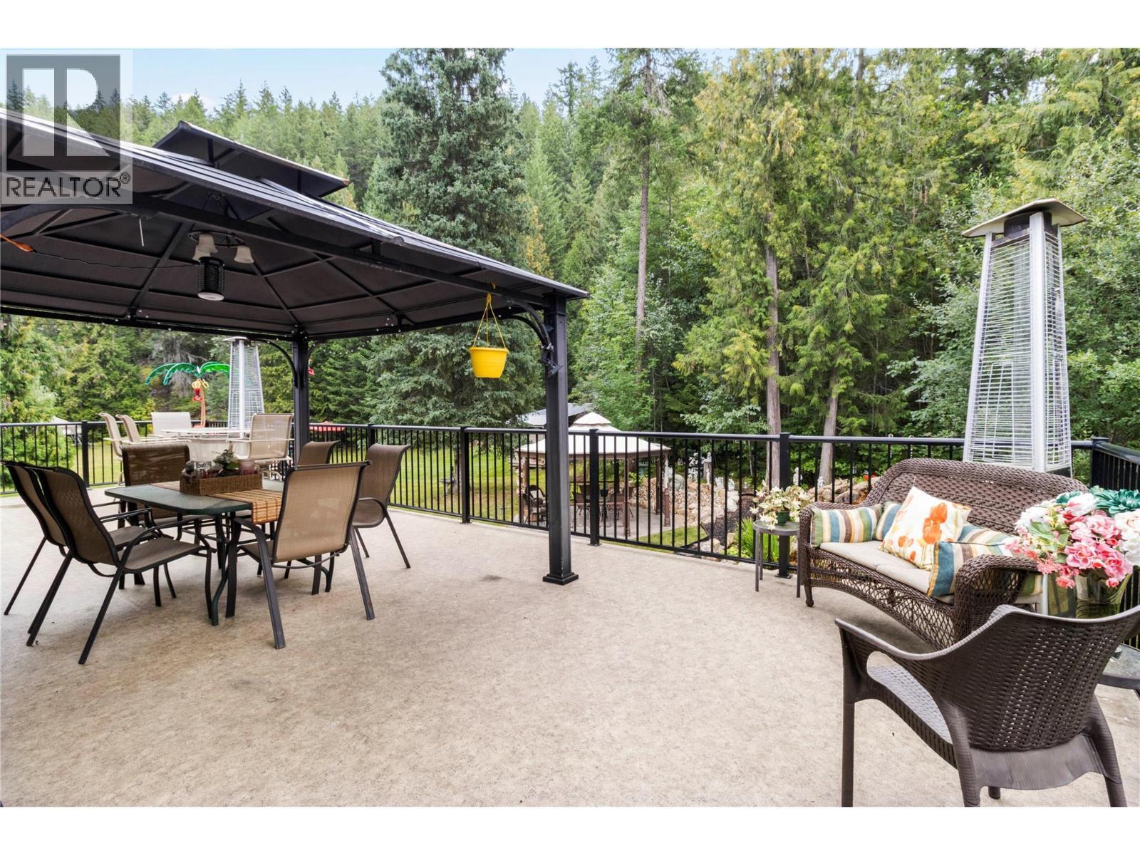 2746 Balmoral Road, Blind Bay, BC - Outdoor With Deck Patio Veranda With Exterior