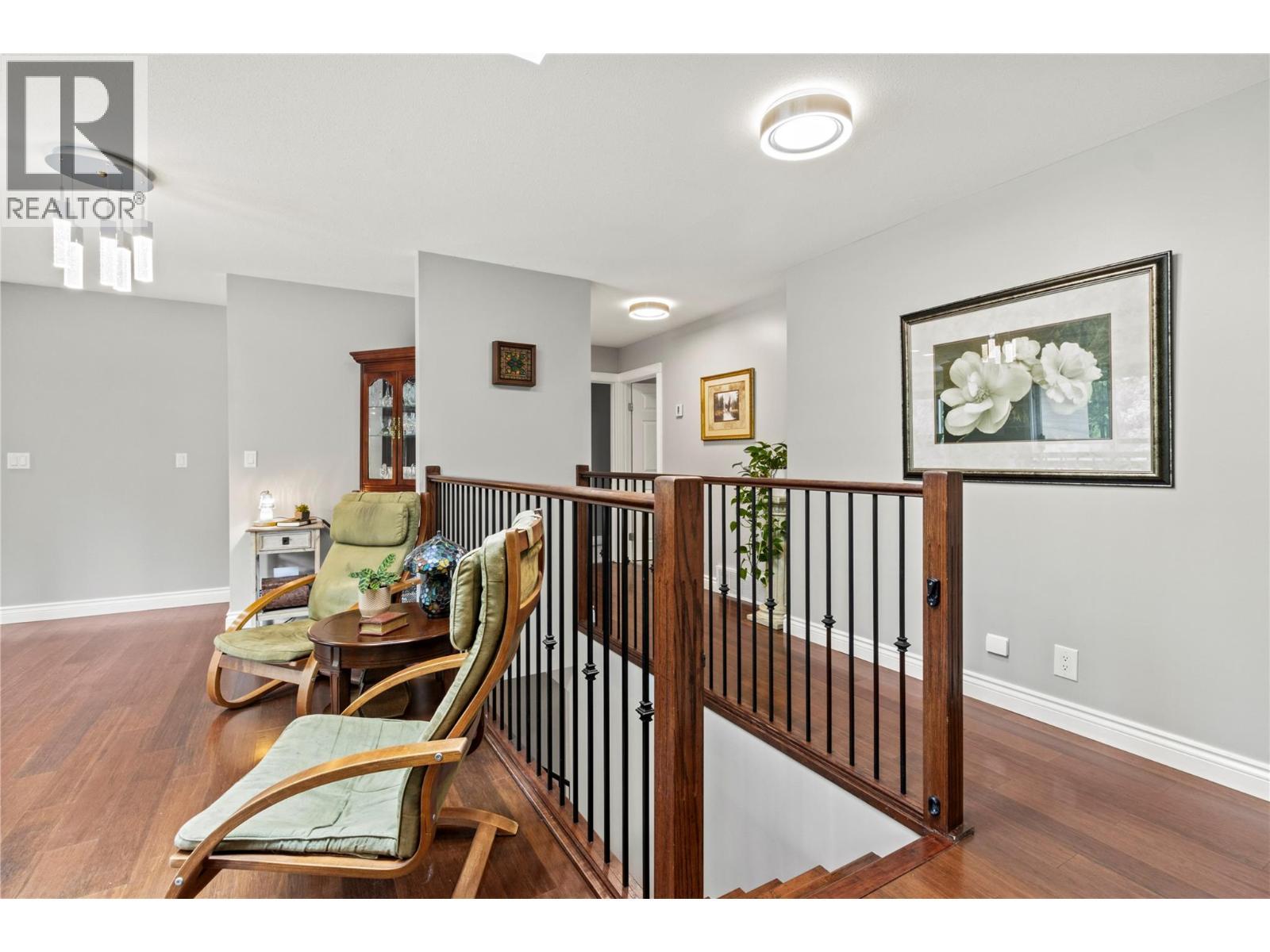 2746 Balmoral Road, Blind Bay, BC - Indoor Photo Showing Other Room