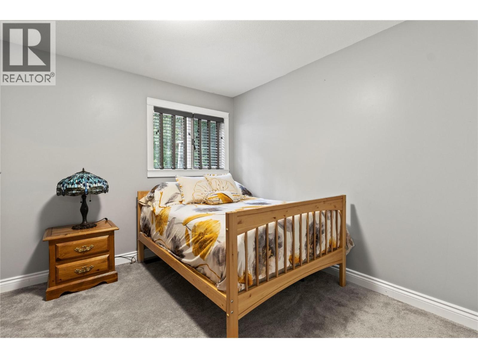2746 Balmoral Road, Blind Bay, BC - Indoor Photo Showing Bedroom