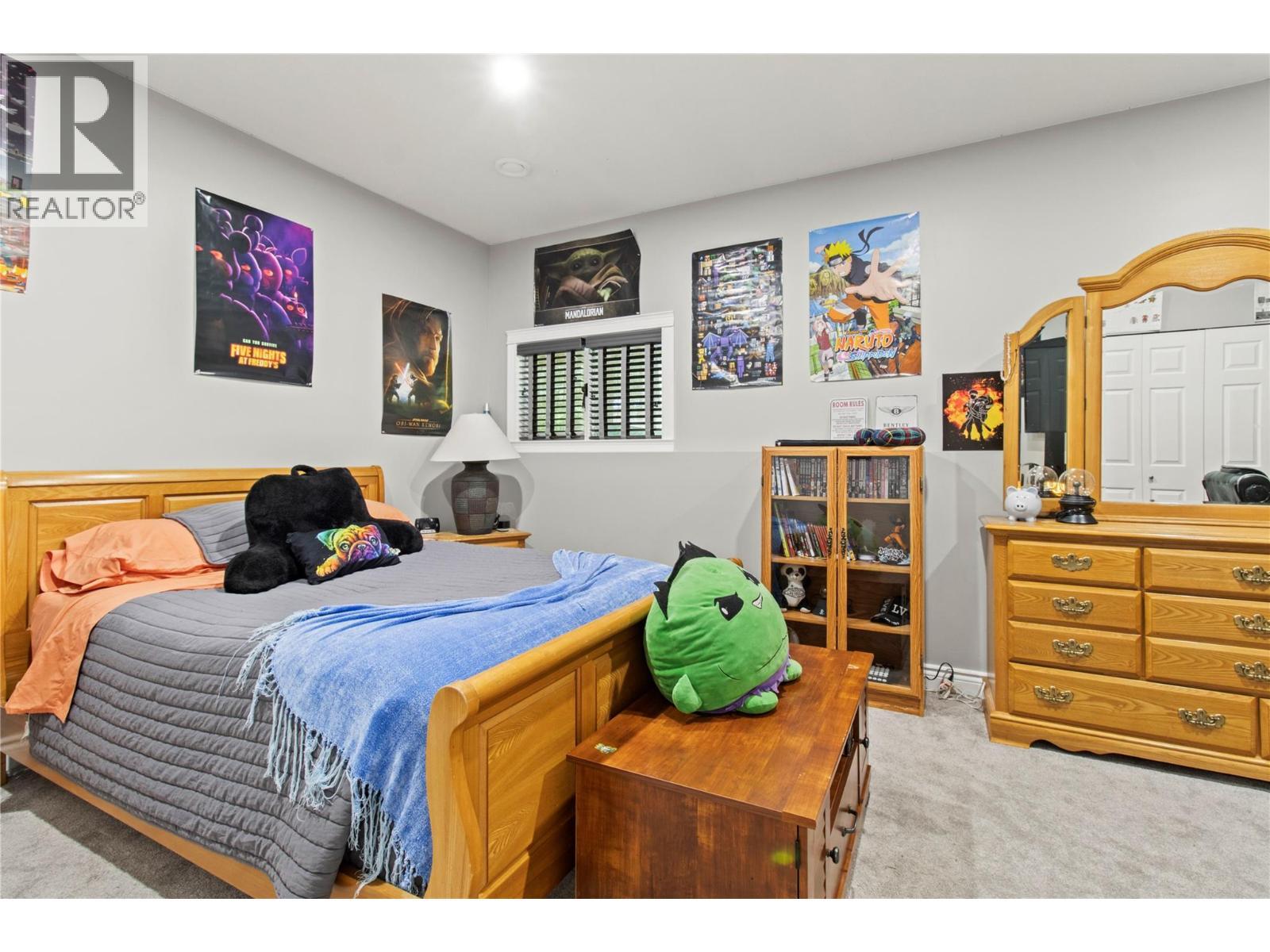 2746 Balmoral Road, Blind Bay, BC - Indoor Photo Showing Bedroom