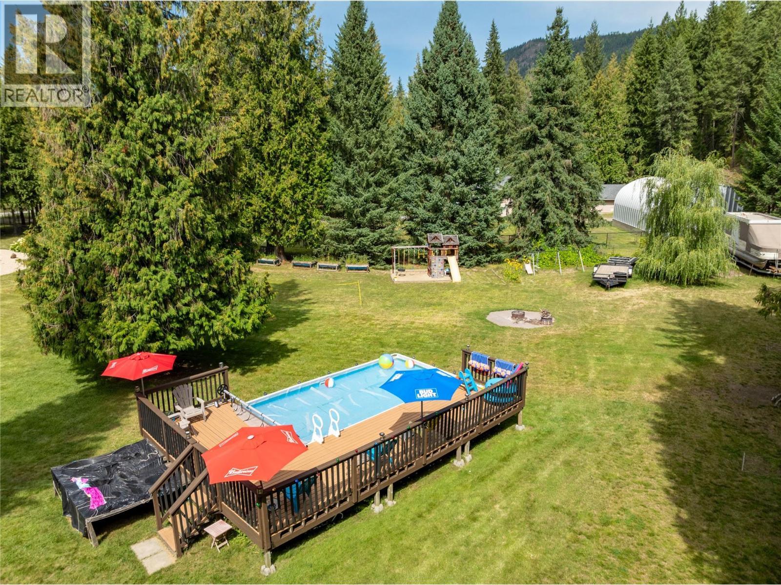 2746 Balmoral Road, Blind Bay, BC - Outdoor