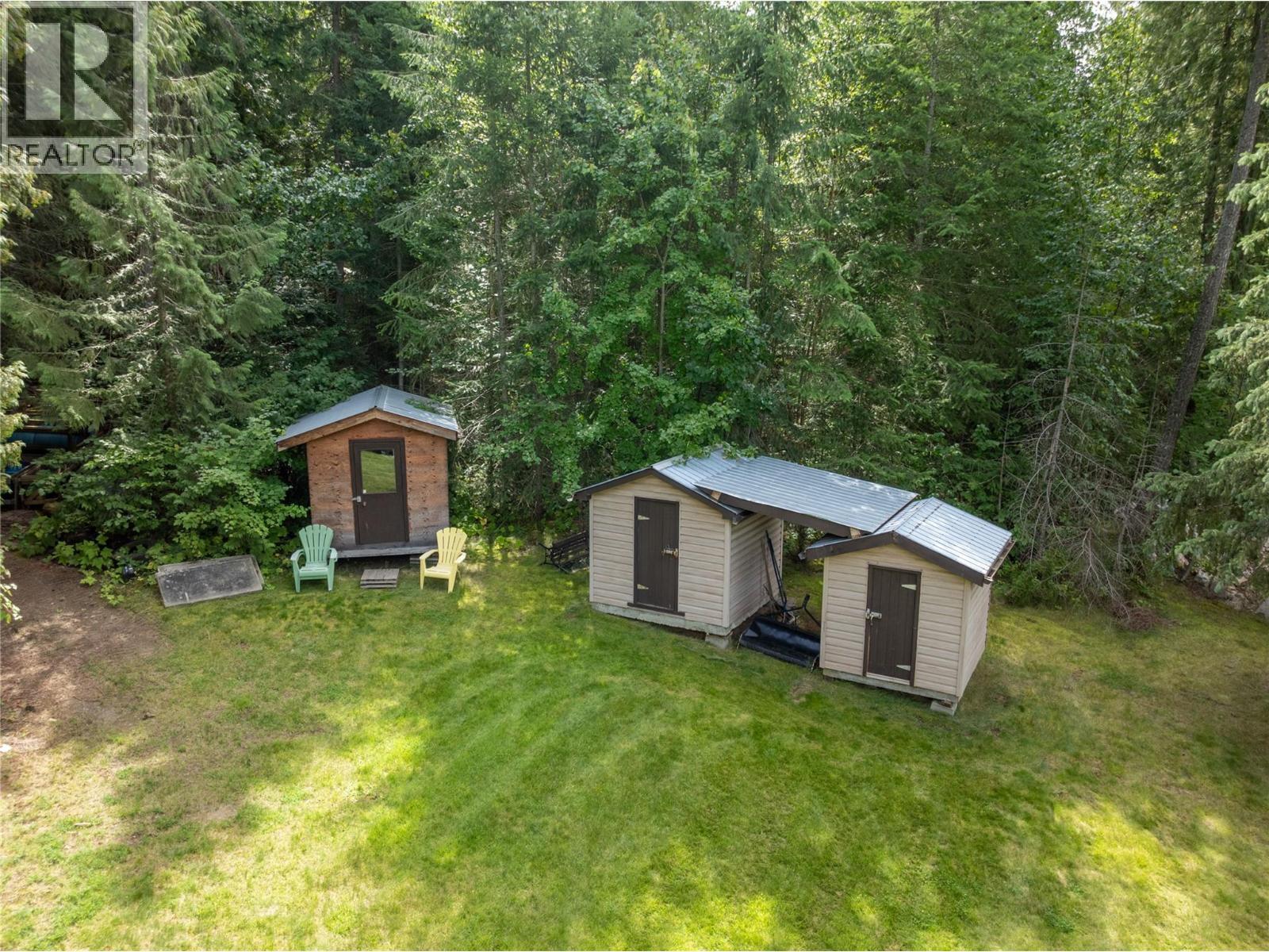2746 Balmoral Road, Blind Bay, BC - Outdoor