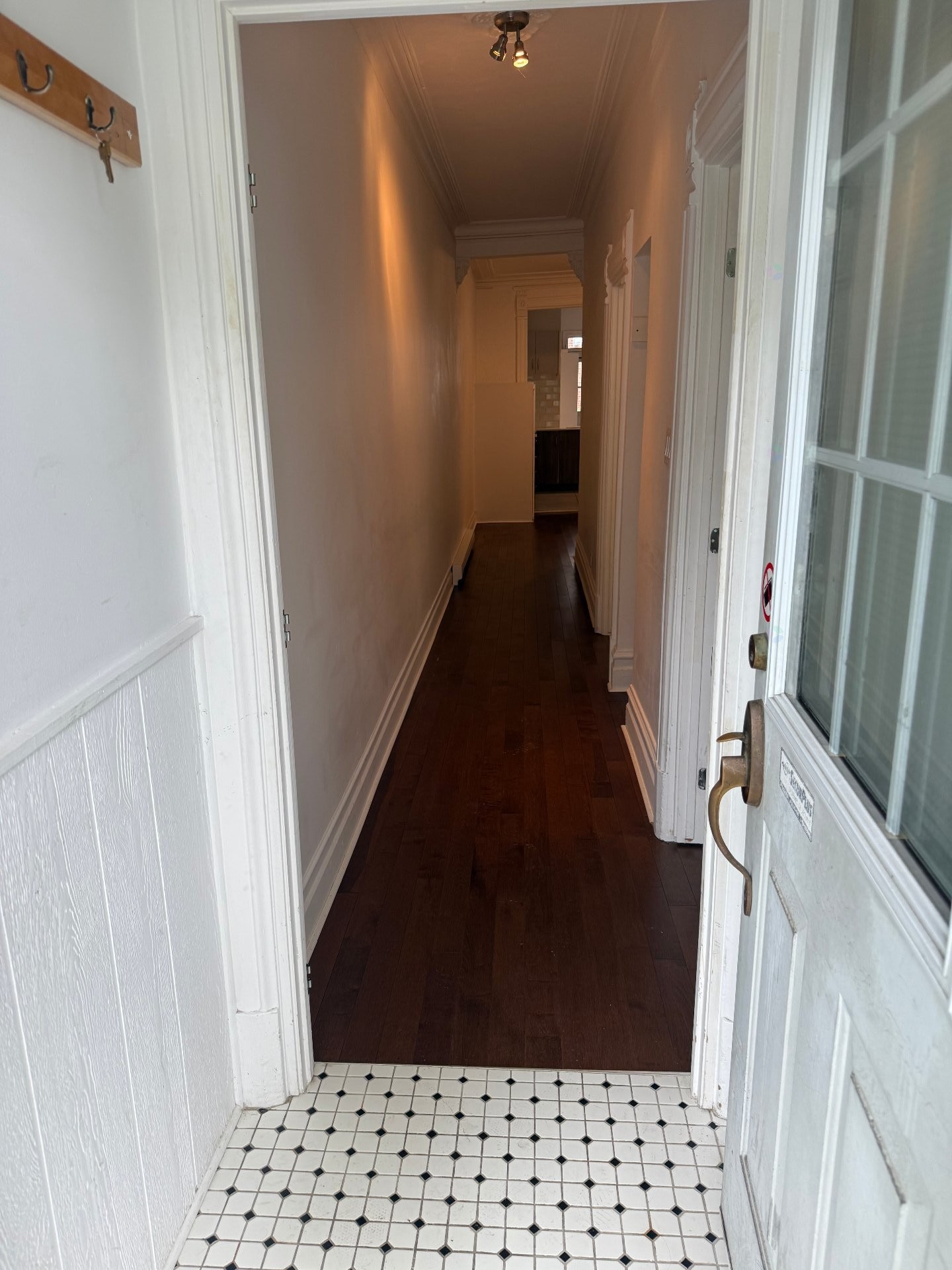 Hall d'entrée/Vestibule - 7159 Rue De La Roche, Montréal (Villeray/Saint-Michel/Parc-Extension), QC - Indoor Photo Showing Other Room