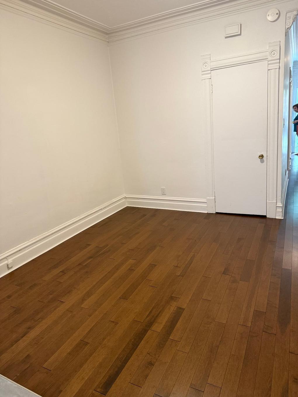 Living room - 7159 Rue De La Roche, Montréal (Villeray/Saint-Michel/Parc-Extension), QC - Indoor Photo Showing Other Room