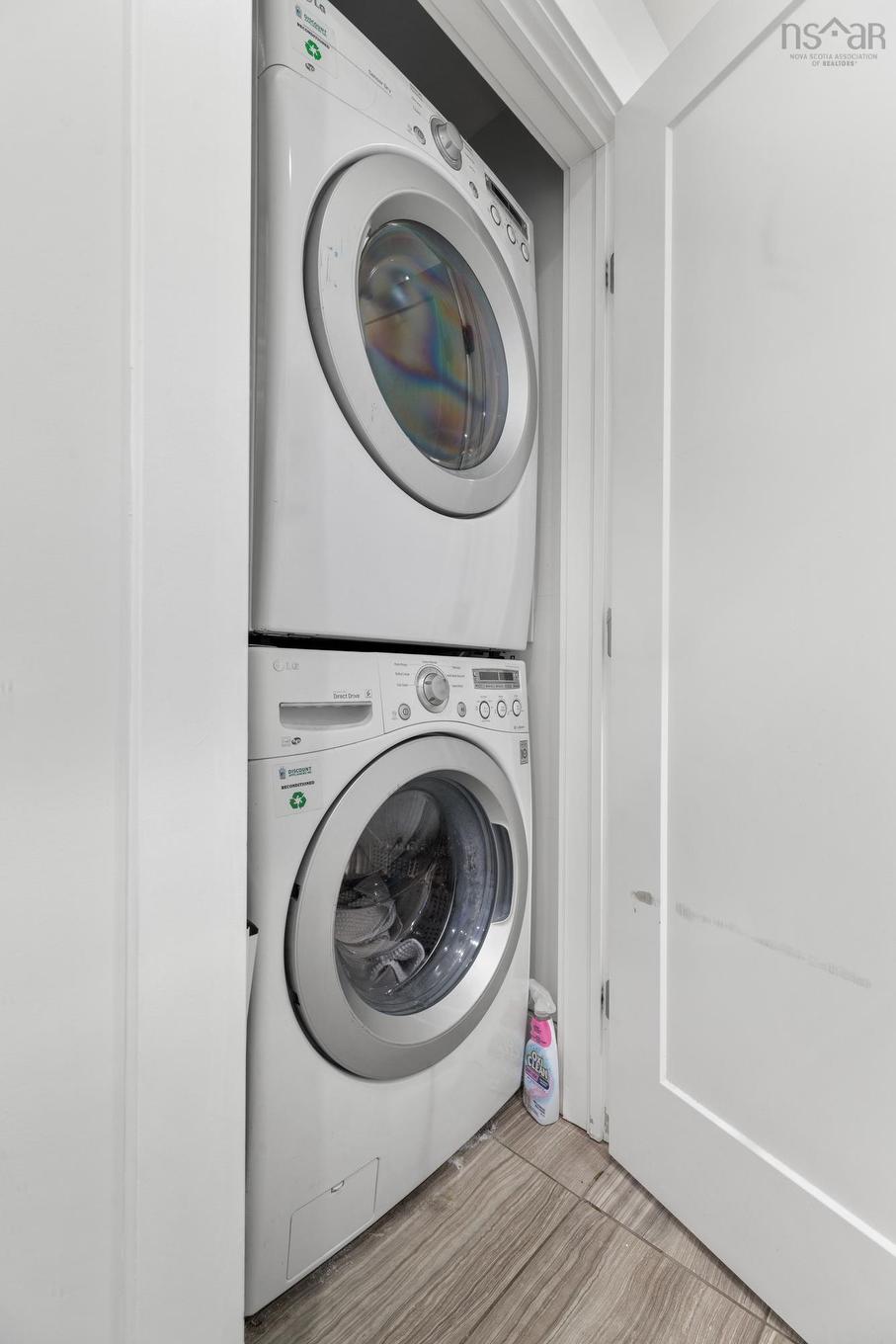 206 67 Kings Wharf Place, Dartmouth, NS