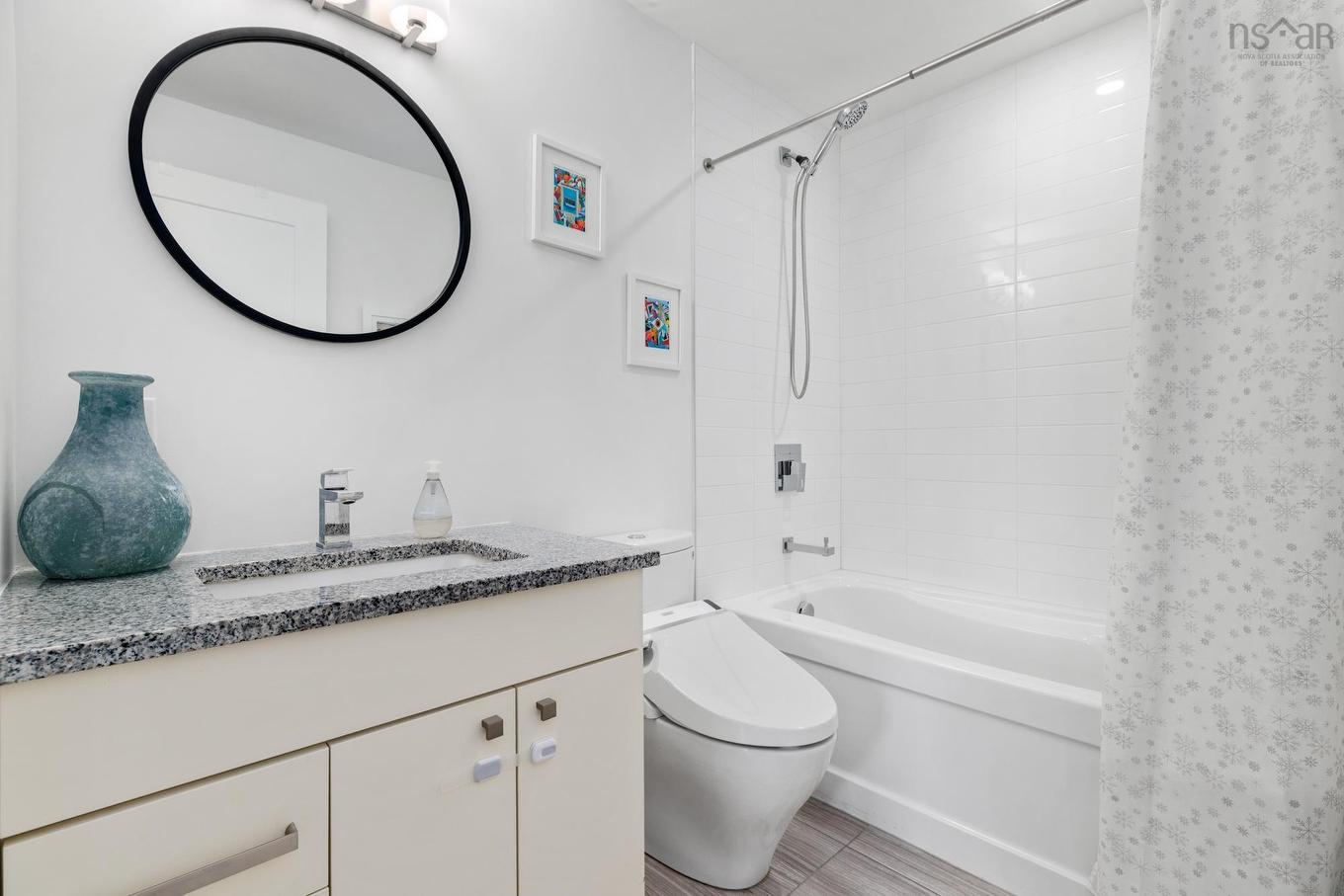 206 67 Kings Wharf Place, Dartmouth, NS