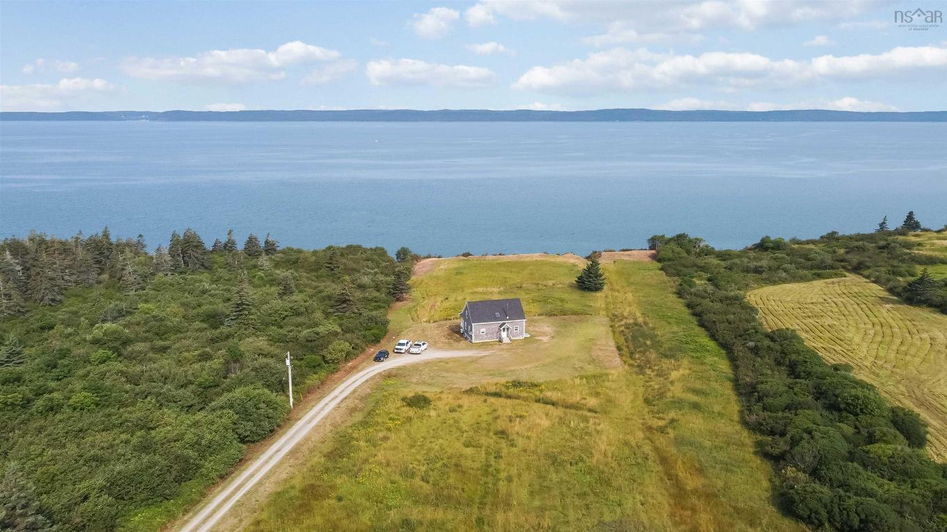 885 Fort Point Road, Ashmore, NS