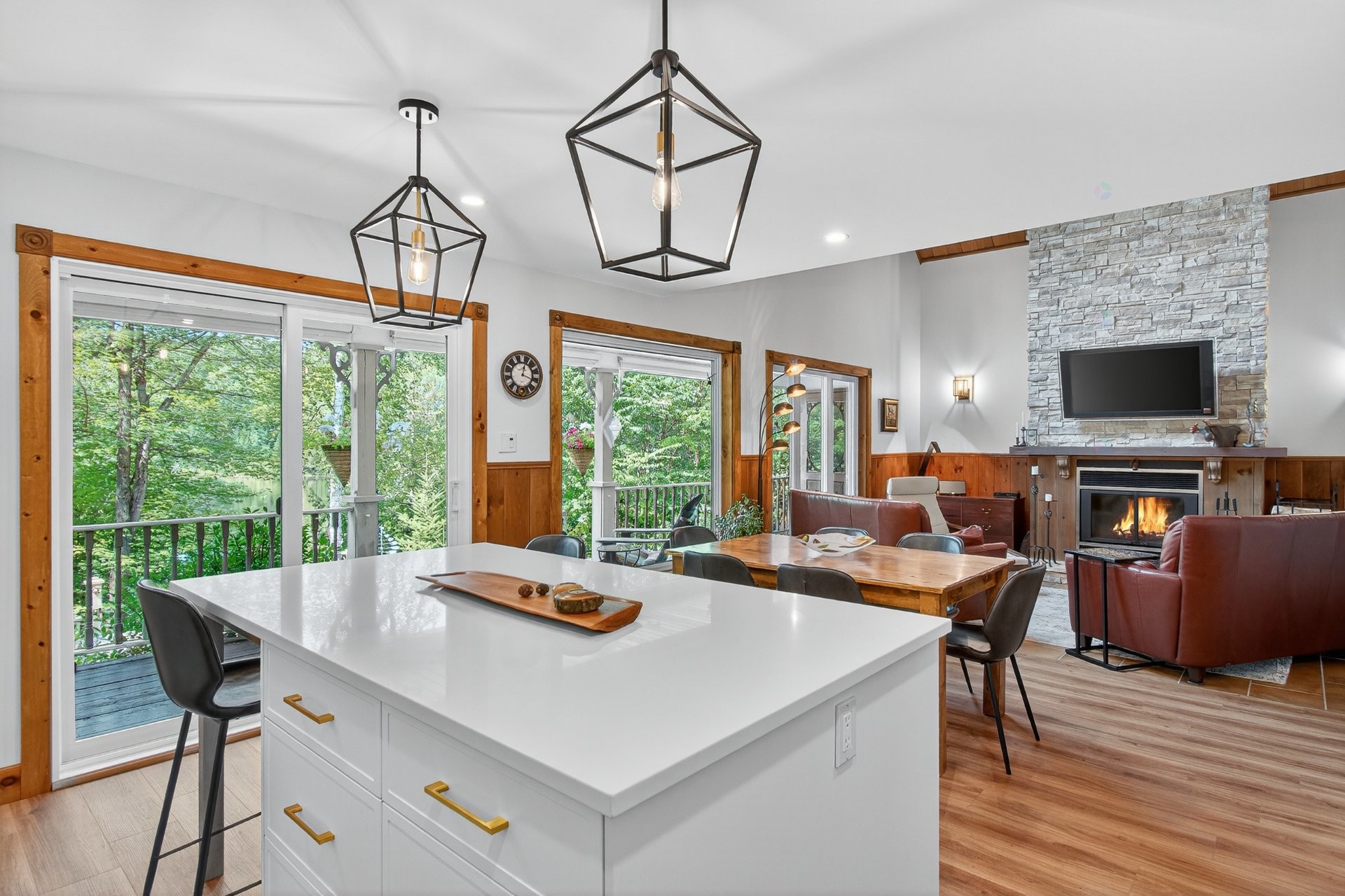 Vue d'ensemble - 126 Ch. Des Simoneau, Lac-Simon, QC - Indoor Photo Showing Dining Room