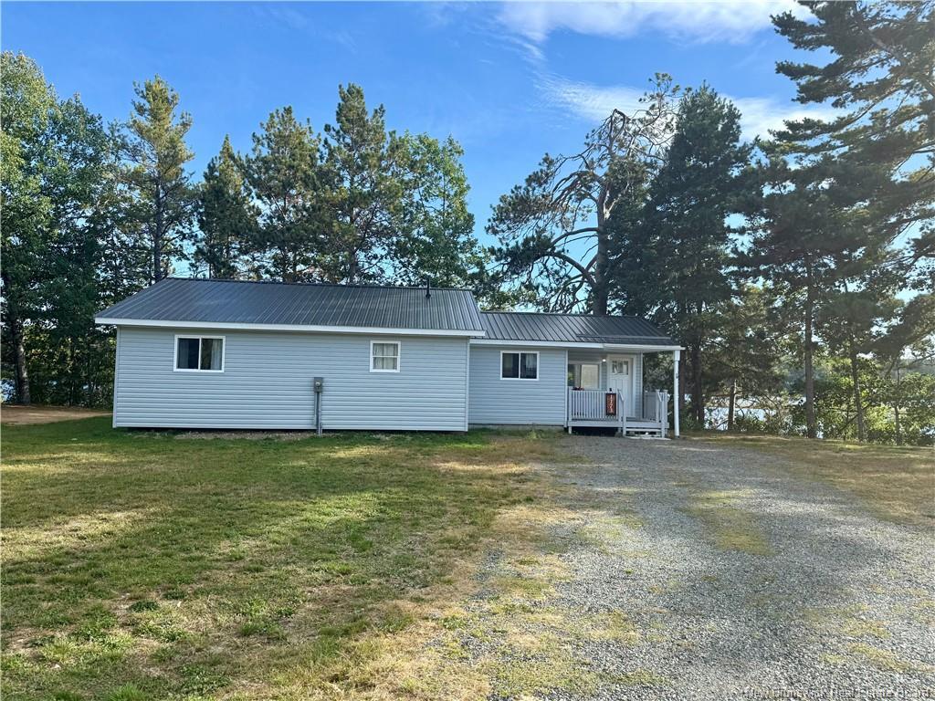 1173 Route 425, Whitney, NB