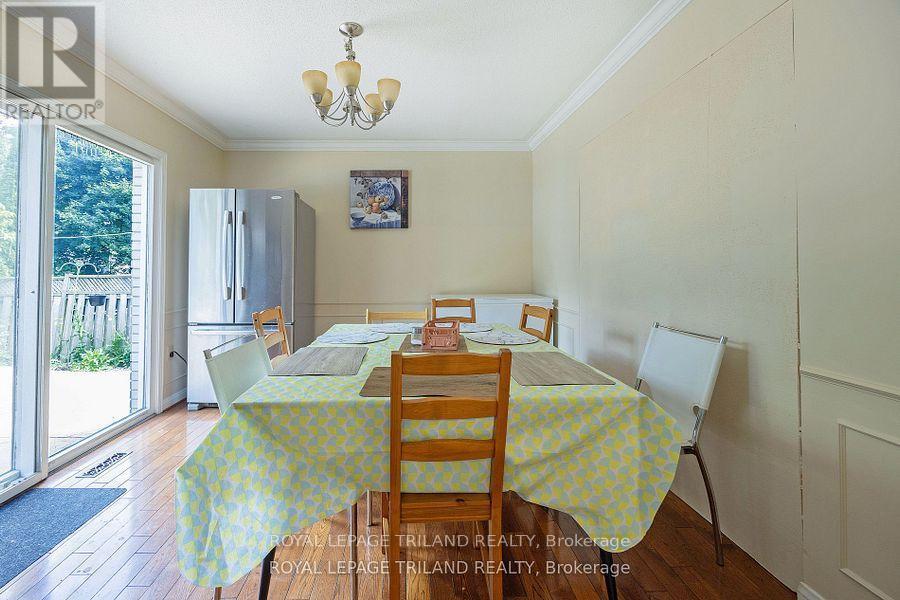 69 Shavian Boulevard, London North (North A), ON - Indoor Photo Showing Dining Room