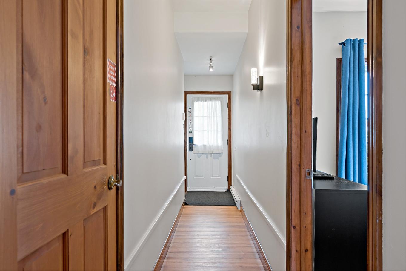 Hall - 7-225 Rue Du Mont-Plaisant, Mont-Tremblant, QC - Indoor Photo Showing Other Room