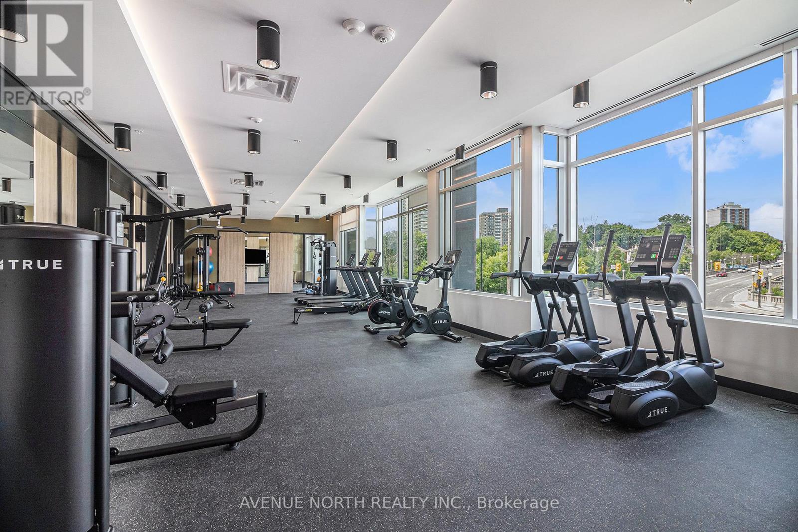 1312 - 280 Montgomery Street, Ottawa, ON - Indoor Photo Showing Gym Room