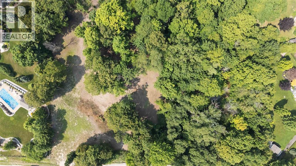 6851 Fleming Street, Plympton-Wyoming, ON