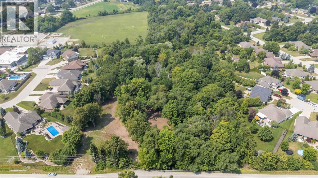 6851 Fleming Street, Plympton-Wyoming, ON