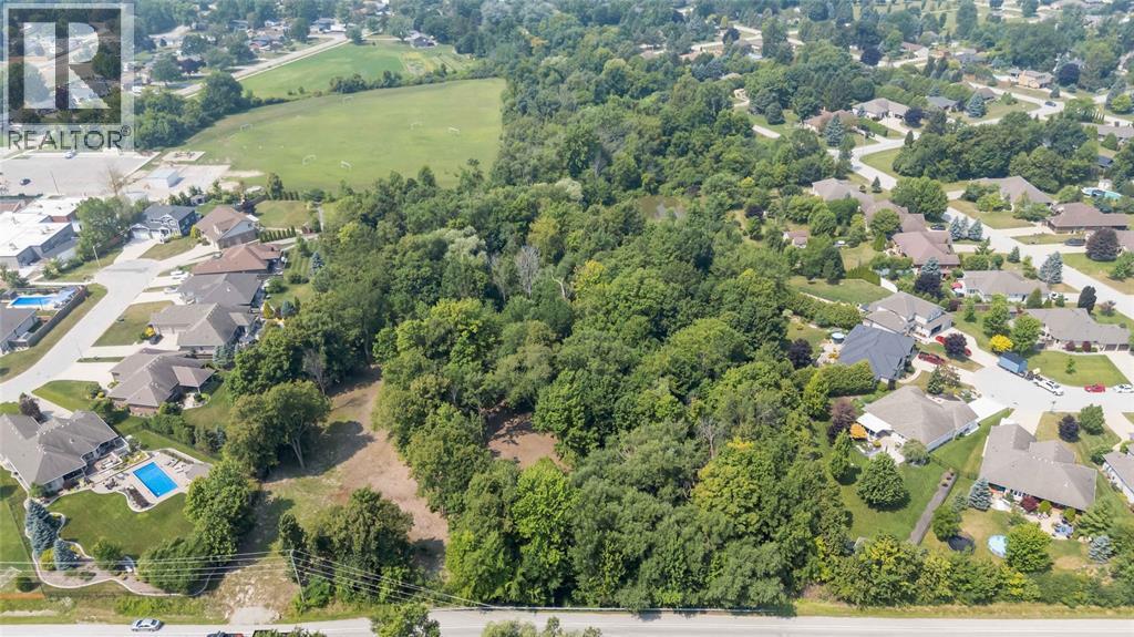 6851 Fleming Street, Plympton-Wyoming, ON