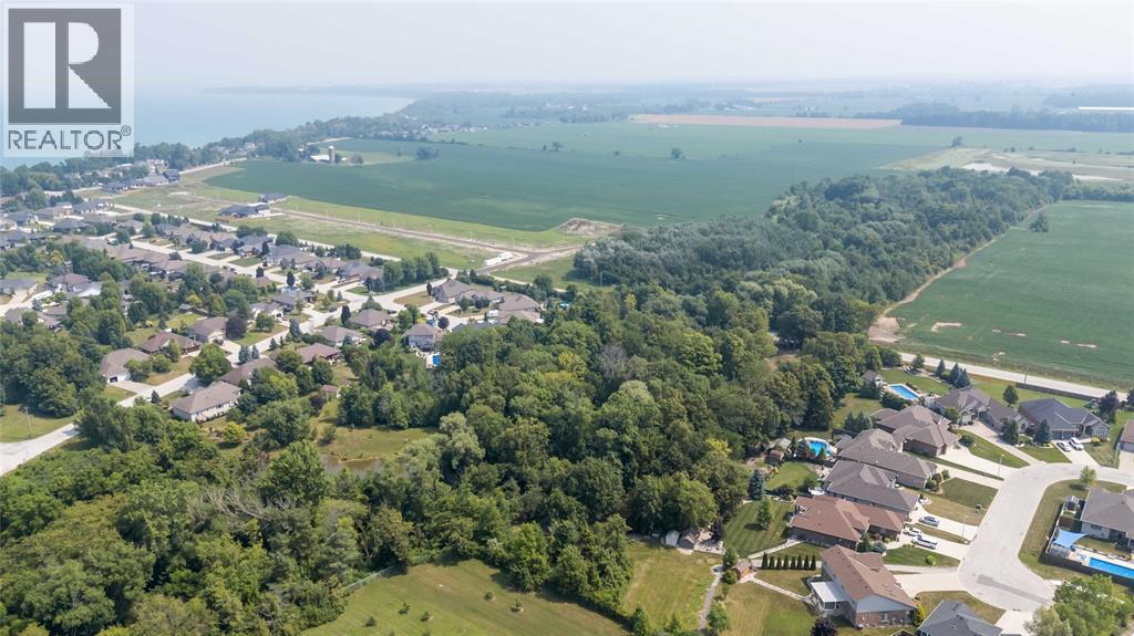 6851 Fleming Street, Plympton-Wyoming, ON