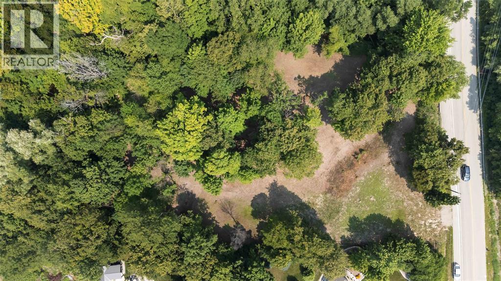 6851 Fleming Street, Plympton-Wyoming, ON