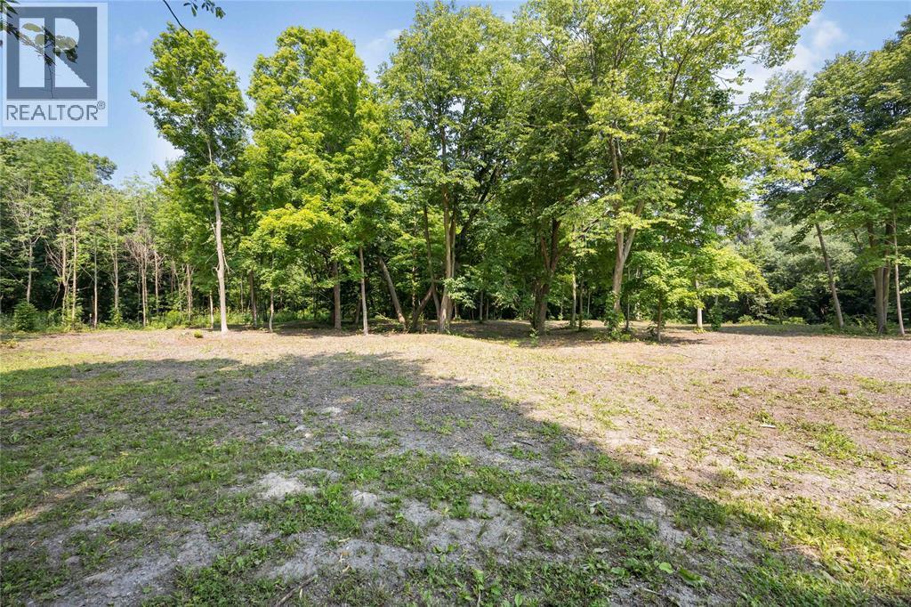 6851 Fleming Street, Plympton-Wyoming, ON