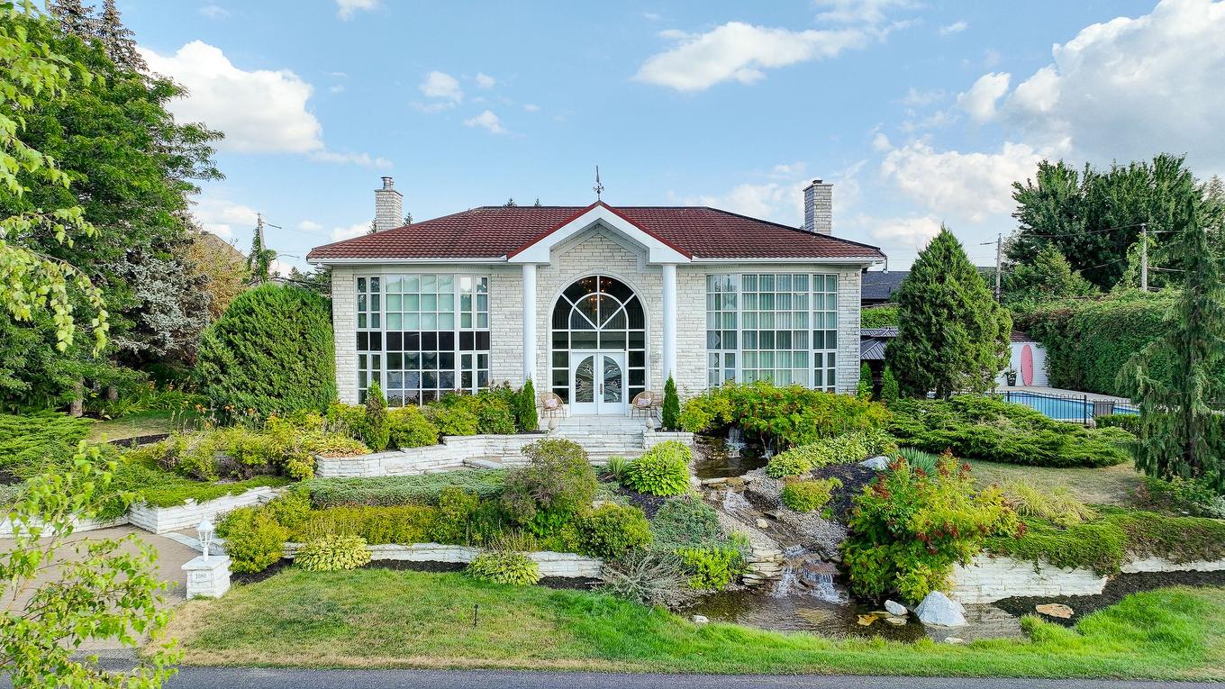 Frontage - 1080 Rue Ste-Thérèse, Saint-Jean-Sur-Richelieu, QC - Outdoor