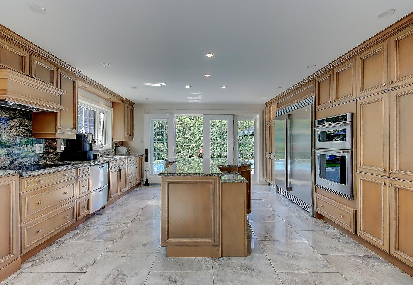 Kitchen - 1080 Rue Ste-Thérèse, Saint-Jean-Sur-Richelieu, QC - Indoor Photo Showing Kitchen