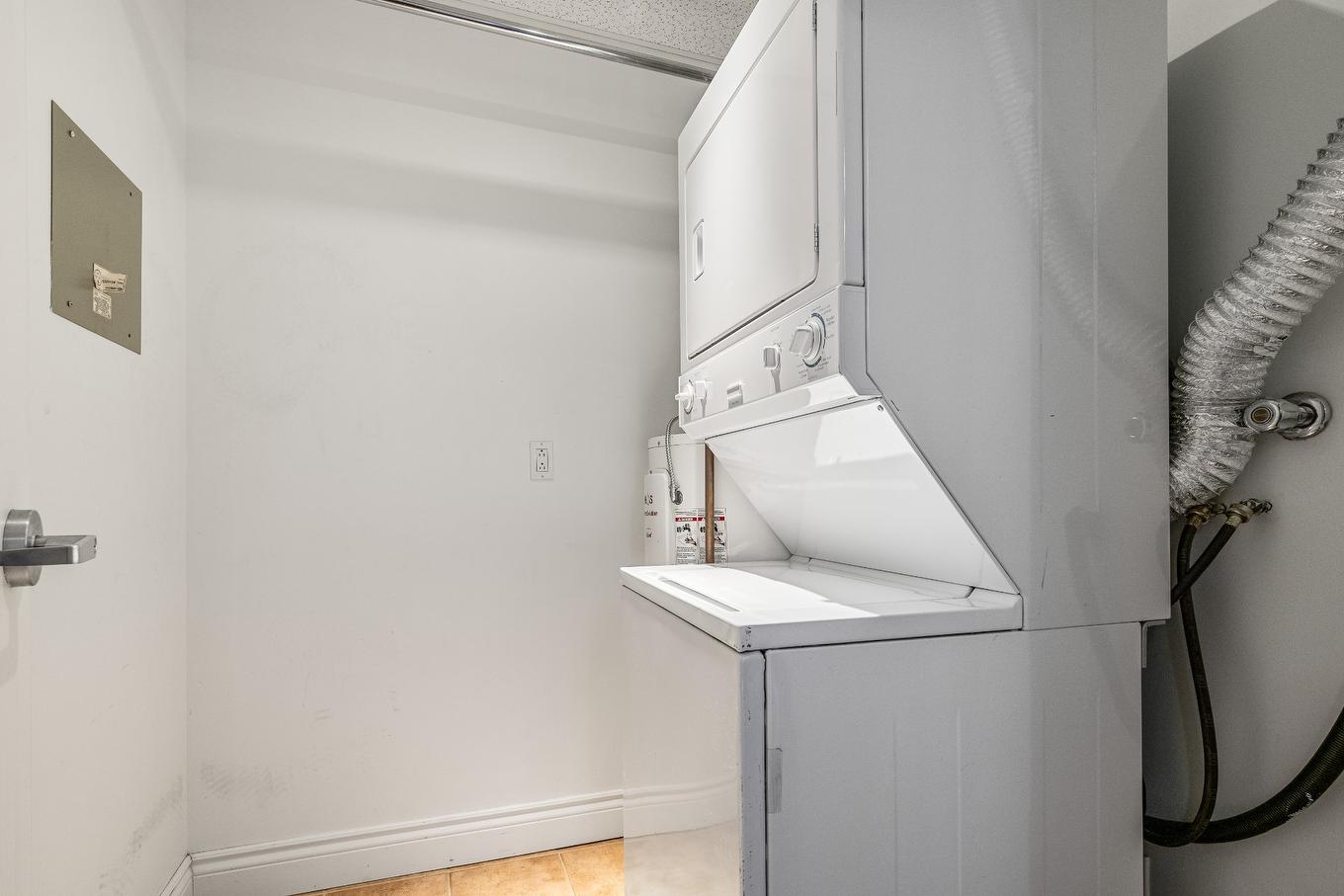 Storage - 701-801 Rue Sherbrooke E., Montréal (Le Plateau-Mont-Royal), QC - Indoor Photo Showing Laundry Room