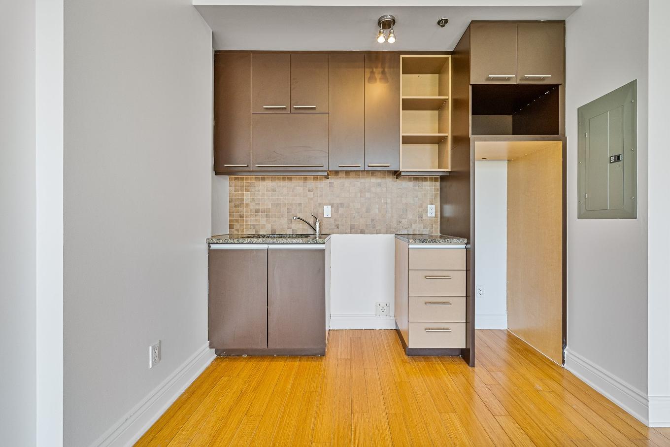 Kitchen - 701-801 Rue Sherbrooke E., Montréal (Le Plateau-Mont-Royal), QC - Indoor Photo Showing Kitchen