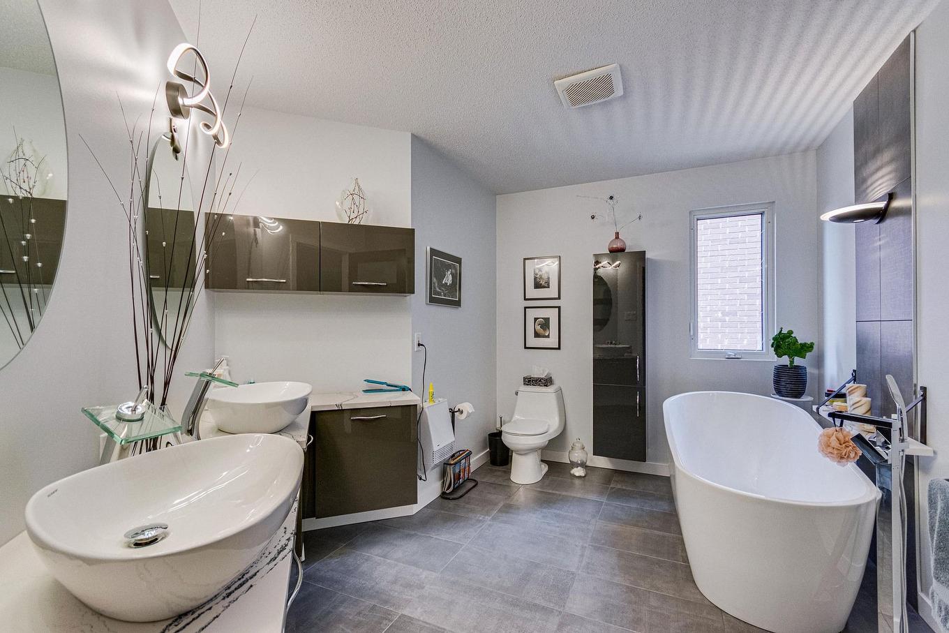 Salle de bains - 19 Rue De L'Escalade, Gatineau (Hull), QC - Indoor Photo Showing Bathroom