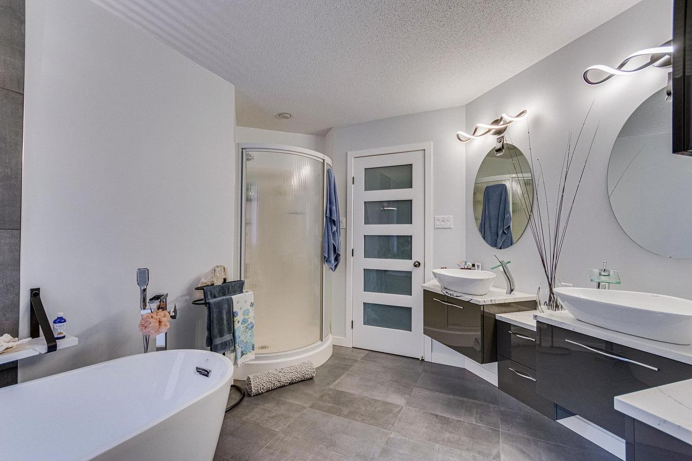 Salle de bains - 19 Rue De L'Escalade, Gatineau (Hull), QC - Indoor Photo Showing Bathroom