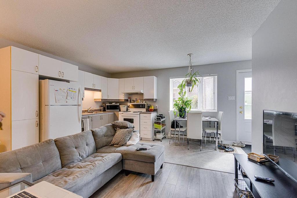 Logement - 19 Rue De L'Escalade, Gatineau (Hull), QC - Indoor Photo Showing Living Room