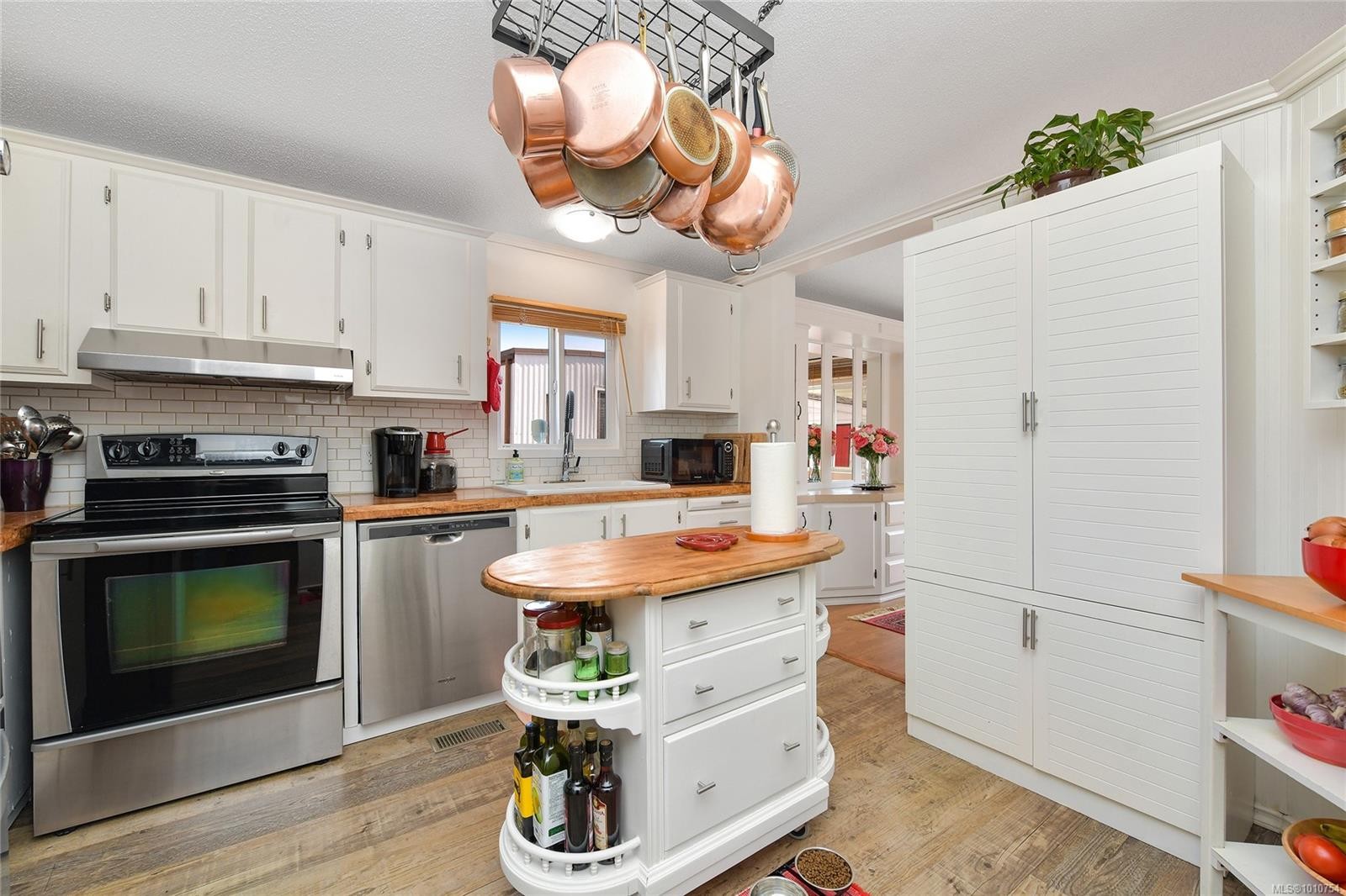 51-1555 Middle Rd, View Royal, BC