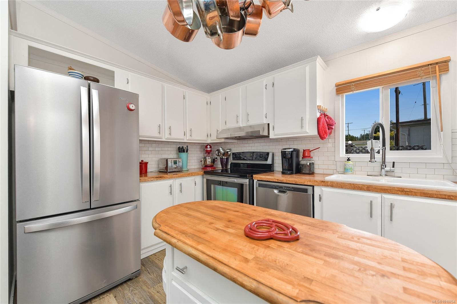 51-1555 Middle Rd, View Royal, BC