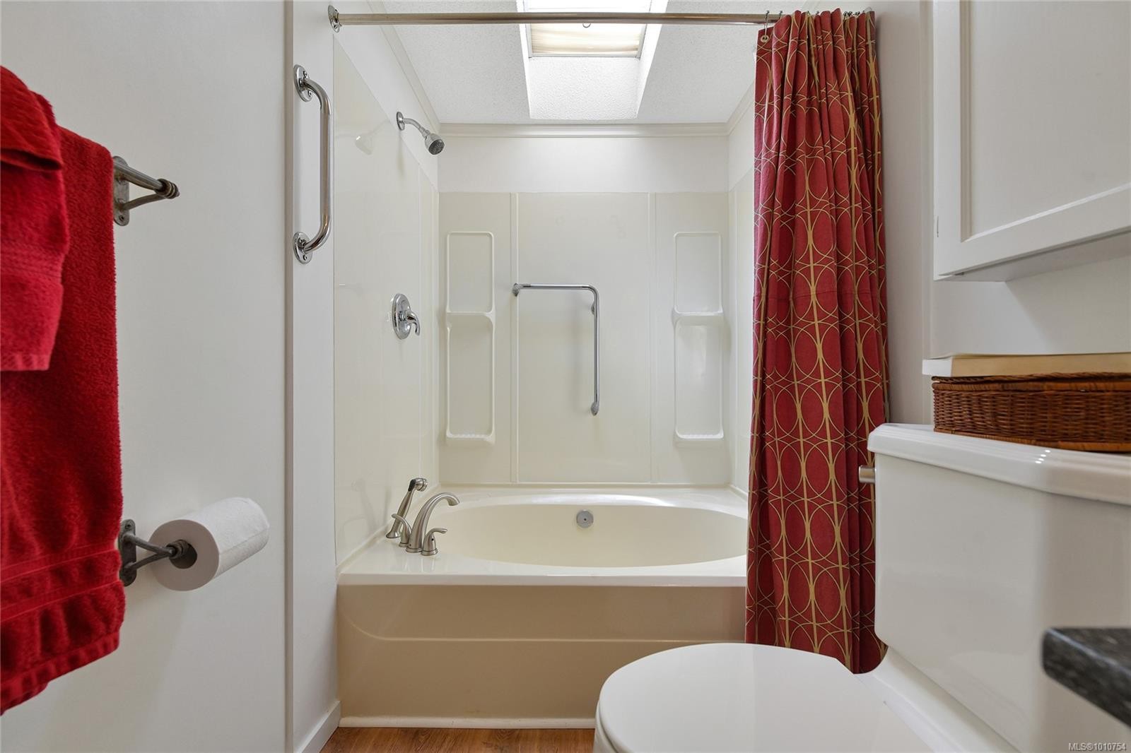 51-1555 Middle Rd, View Royal, BC