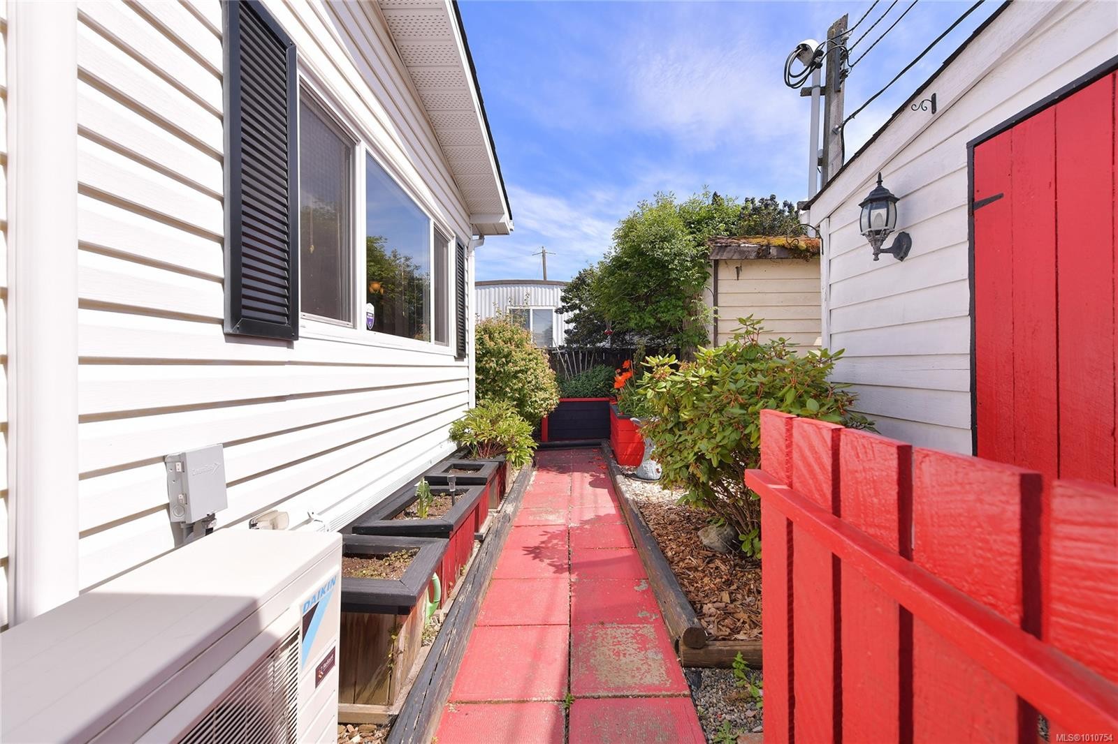 51-1555 Middle Rd, View Royal, BC