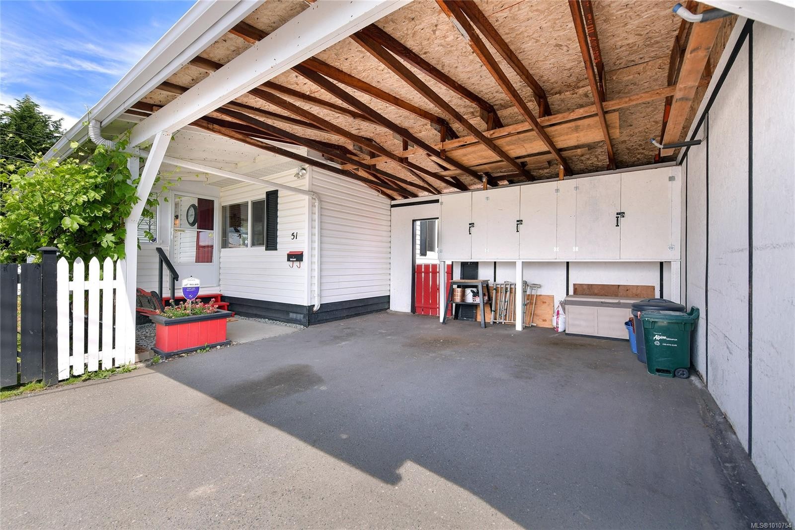 51-1555 Middle Rd, View Royal, BC