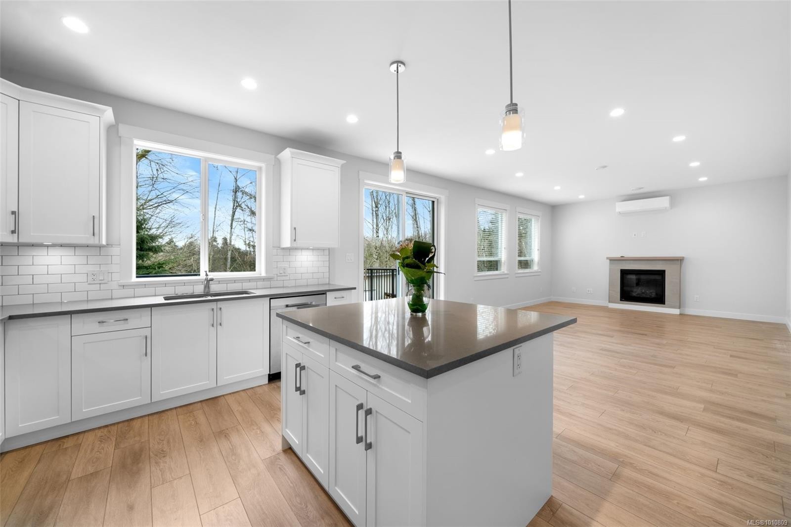 6439 Hopkins Crt, Sooke, BC