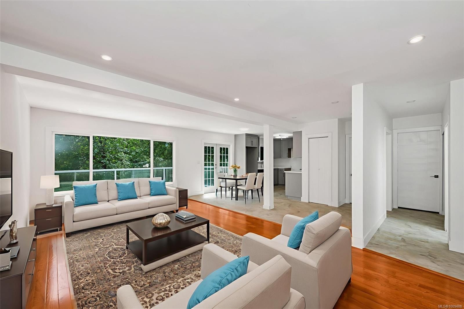 160 Cowichan Lake Rd, Lake Cowichan, BC