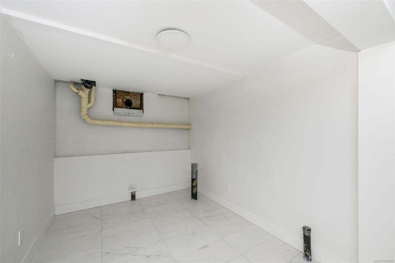 160 Cowichan Lake Rd, Lake Cowichan, BC