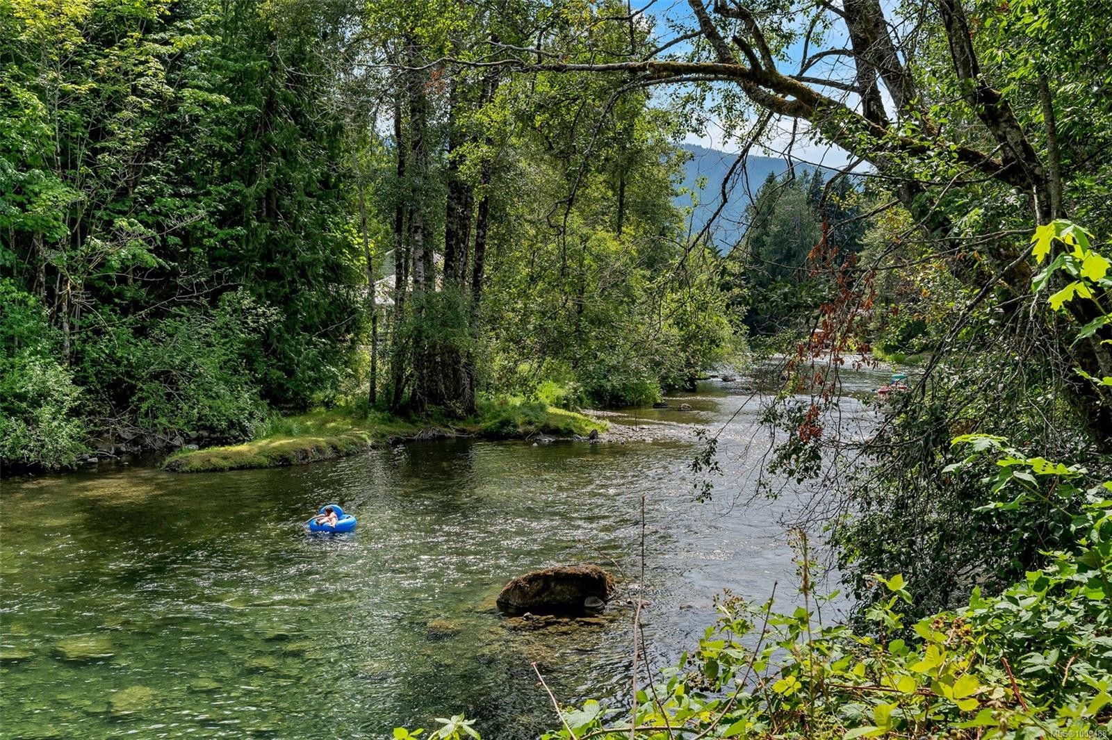 160 Cowichan Lake Rd, Lake Cowichan, BC