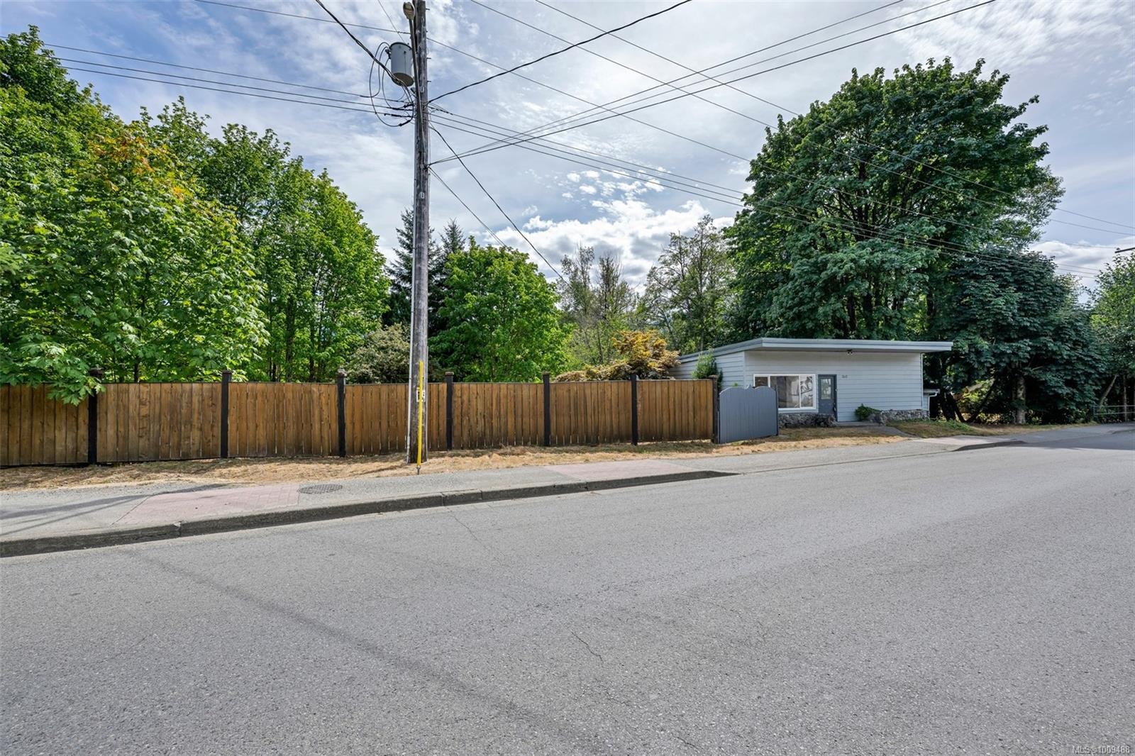 160 Cowichan Lake Rd, Lake Cowichan, BC