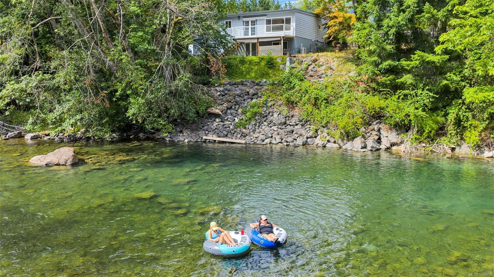 160 Cowichan Lake Rd, Lake Cowichan, BC