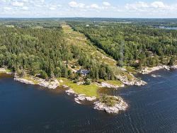 33 Lori-Lee Bay Kenora, ON P9N 0C5