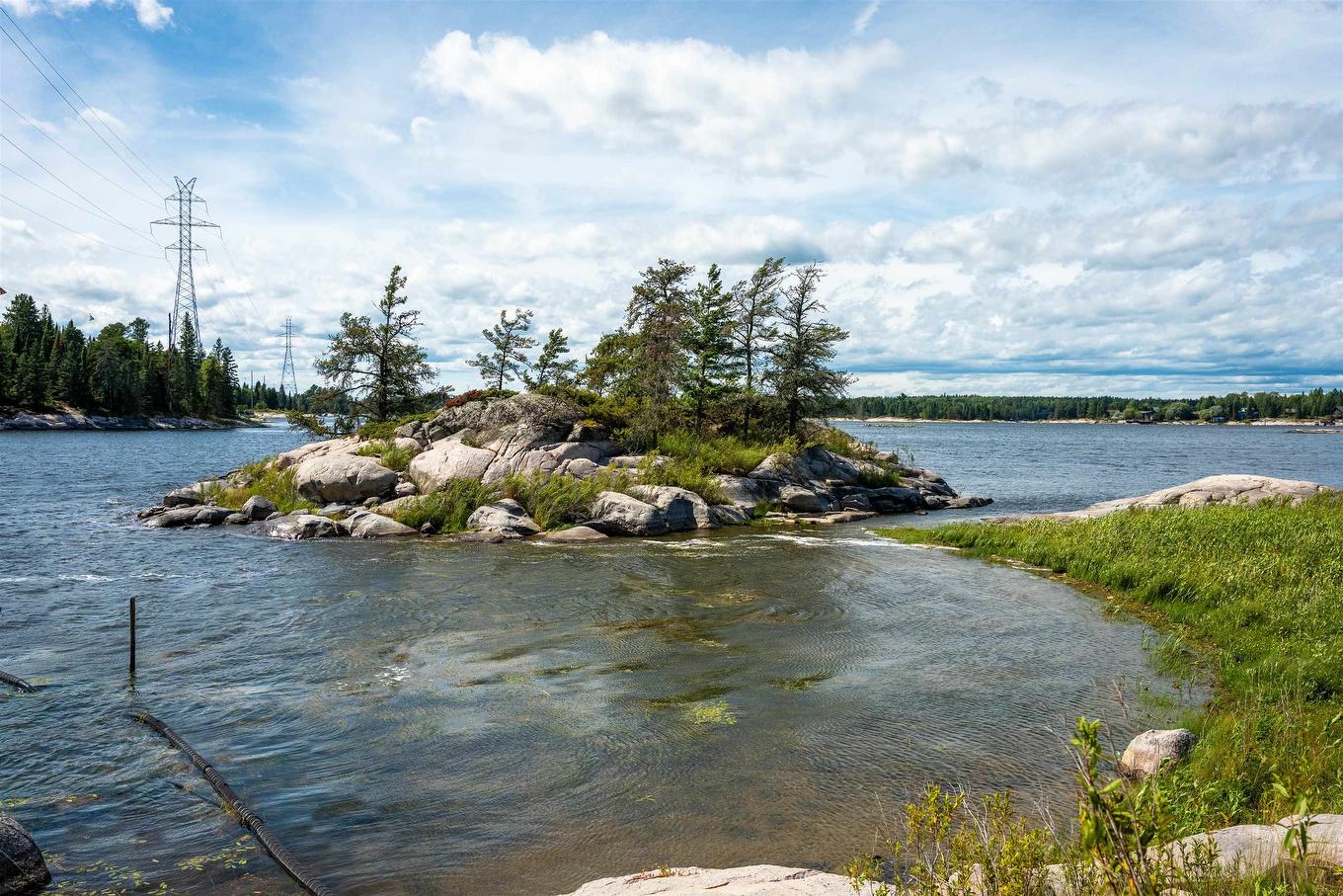 33 Lori-Lee Bay, Kenora, ON - Outdoor With Body Of Water With View