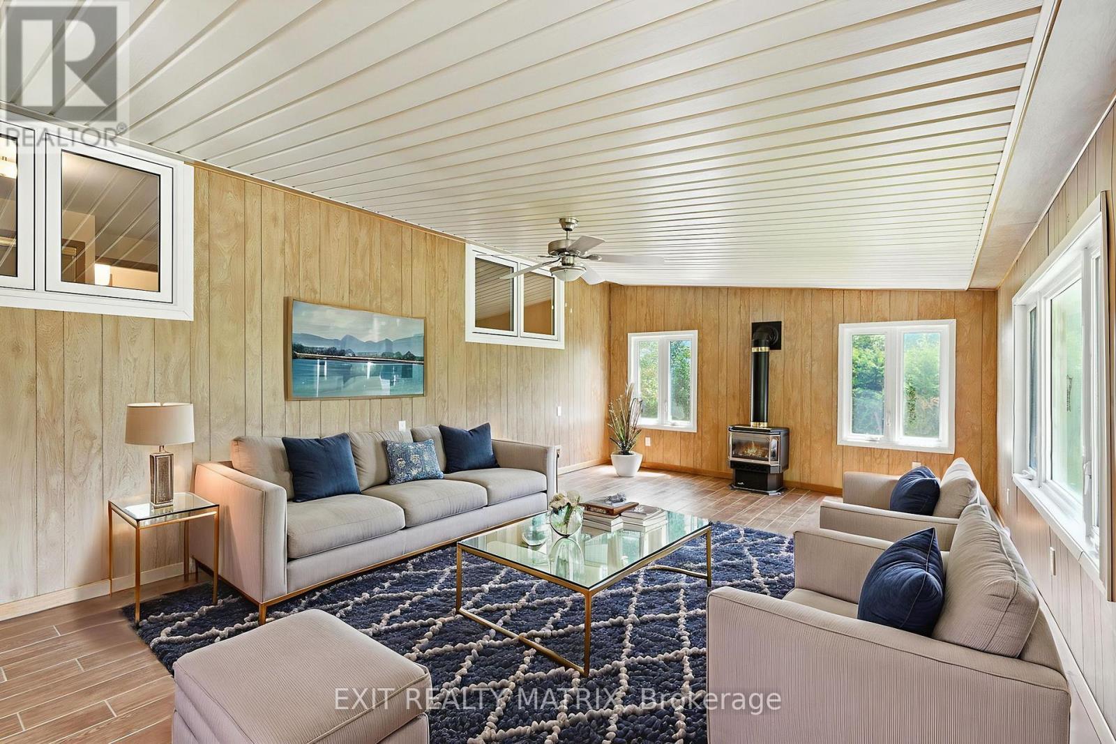26 Farmers Avenue, Champlain, ON - Indoor Photo Showing Living Room