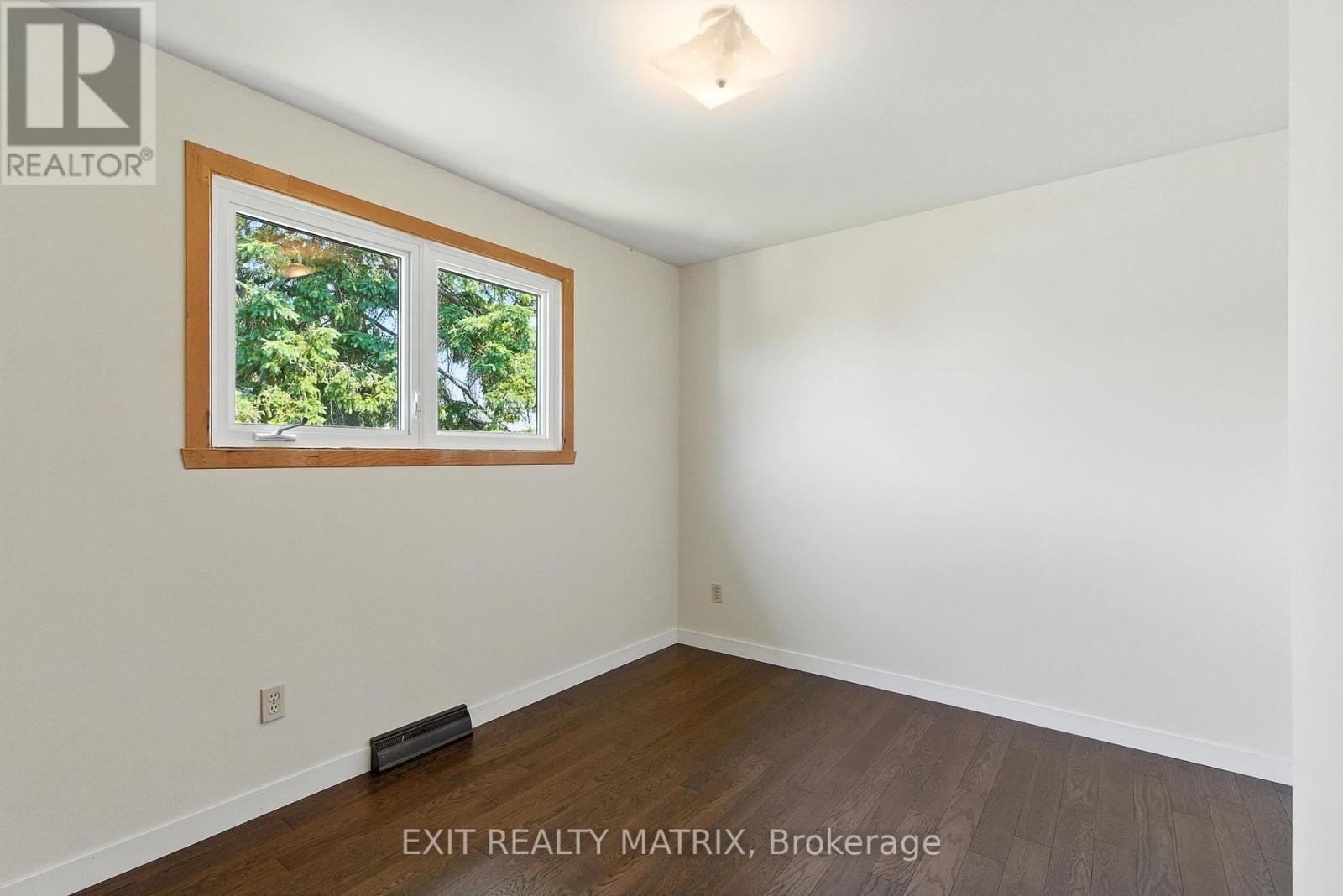 26 Farmers Avenue, Champlain, ON - Indoor Photo Showing Other Room