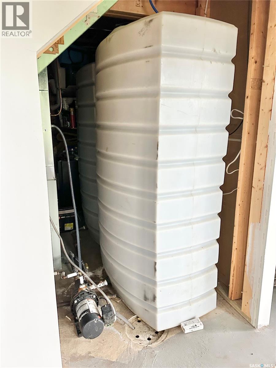 100 Misty Bay Drive, Big Shell, SK - Indoor Photo Showing Other Room