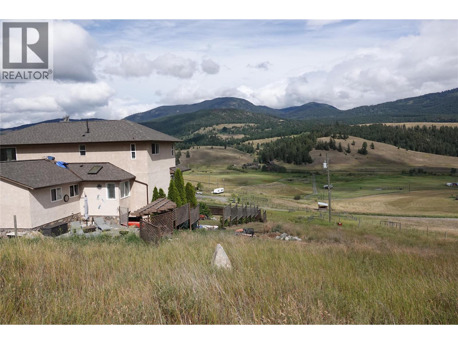 4425 Strawberry Heights Road, Kamloops, BC - Outdoor With View