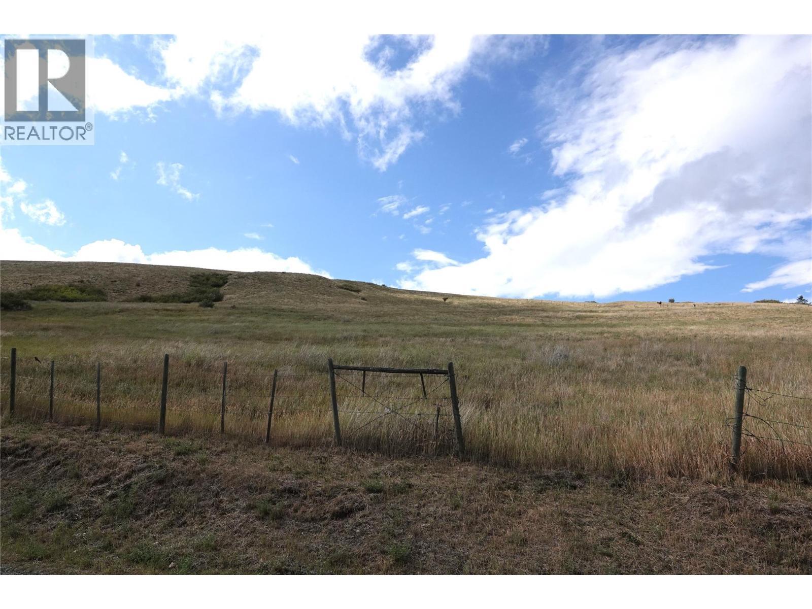 4425 Strawberry Heights Road, Kamloops, BC - Outdoor With View