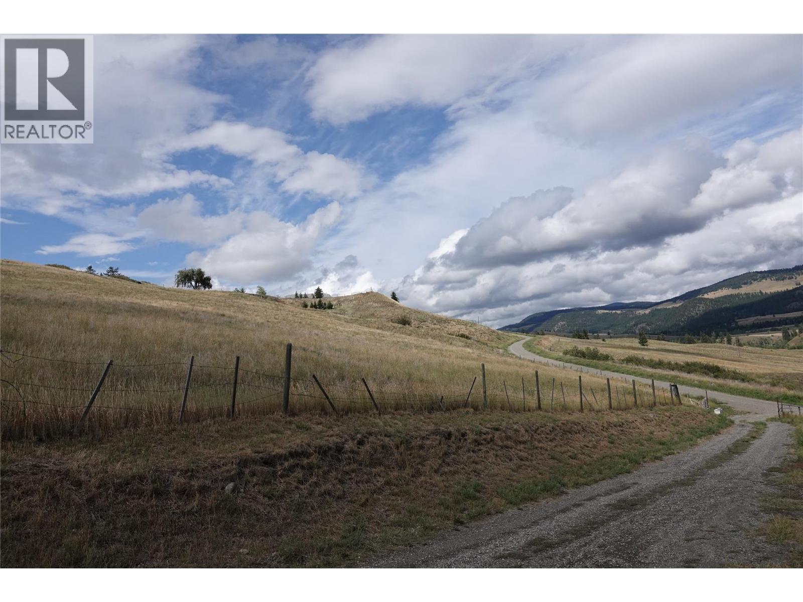 4425 Strawberry Heights Road, Kamloops, BC - Outdoor With View