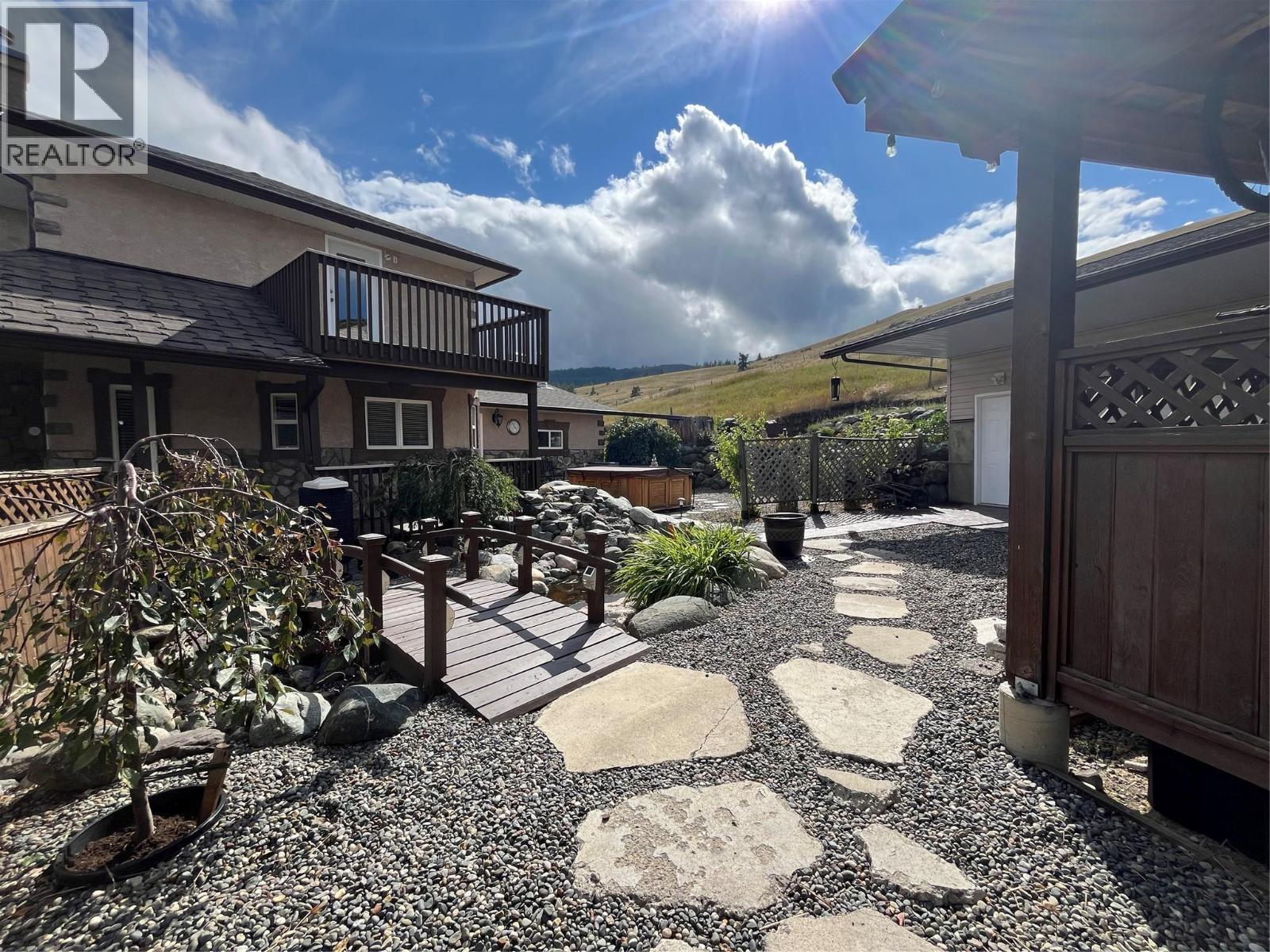 4425 Strawberry Heights Road, Kamloops, BC - Outdoor