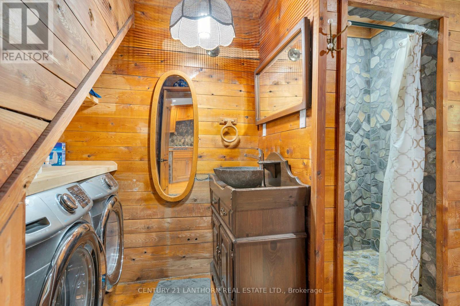 495 Barker Road, Madoc, ON - Indoor Photo Showing Laundry Room
